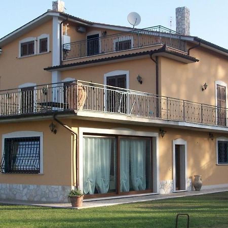 Il Giardino Degli Ulivi Bed and Breakfast Canneto  Εξωτερικό φωτογραφία