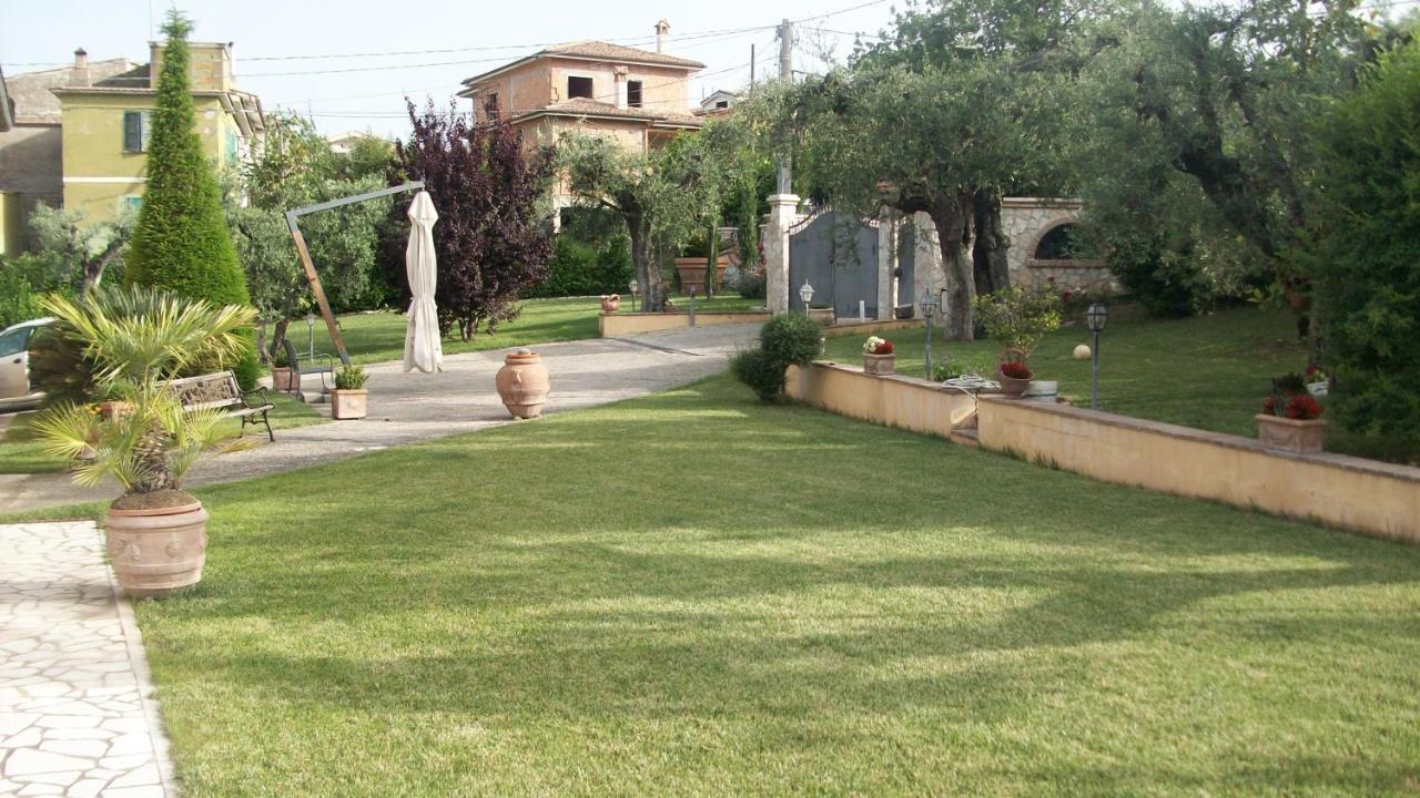 Il Giardino Degli Ulivi Bed and Breakfast Canneto  Εξωτερικό φωτογραφία