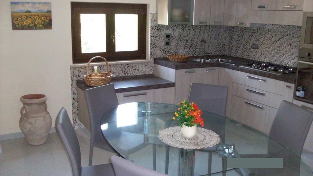 Il Giardino Degli Ulivi Bed and Breakfast Canneto  Εξωτερικό φωτογραφία