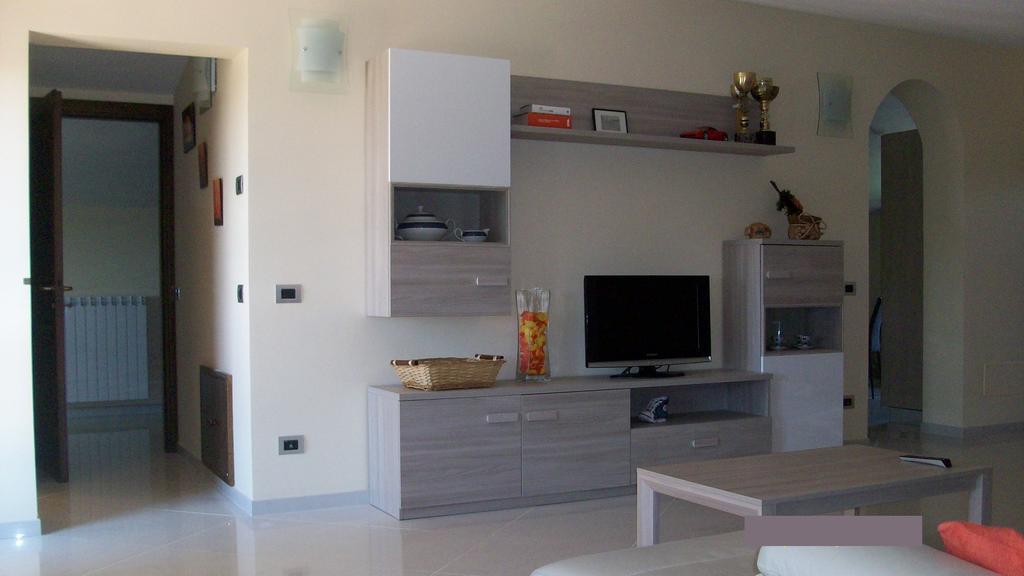 Il Giardino Degli Ulivi Bed and Breakfast Canneto  Εξωτερικό φωτογραφία